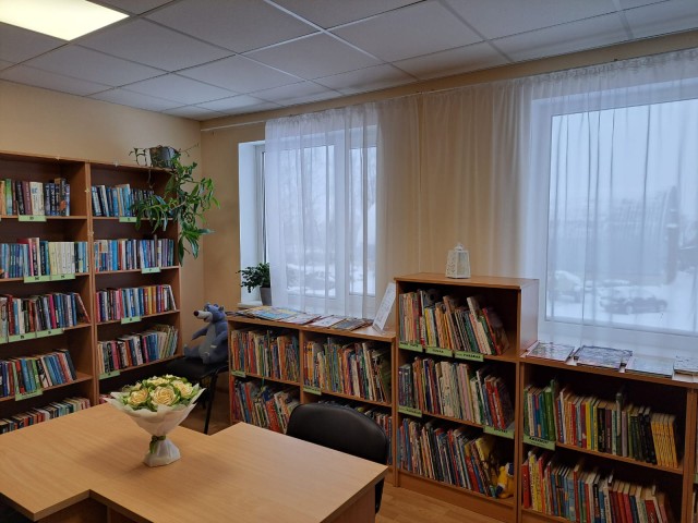 lasītava un bērnu stūrītis